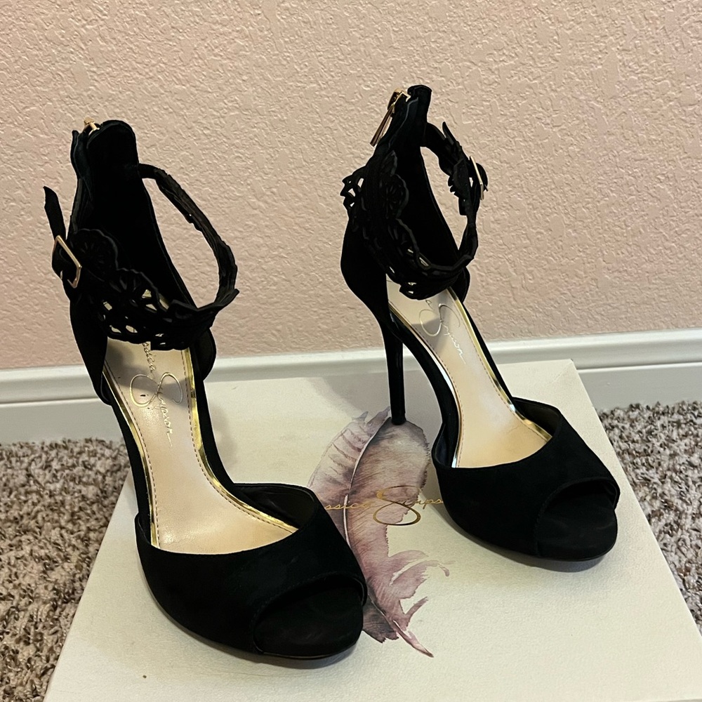 Jessica Simpson lace suede heels 7.5